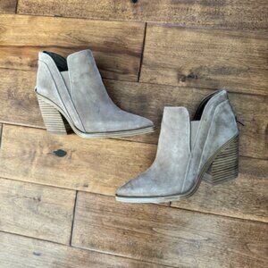 Vince Camuto | booties | size 7.5